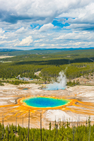 Three of the Best Drives Through Yellowstone National Park